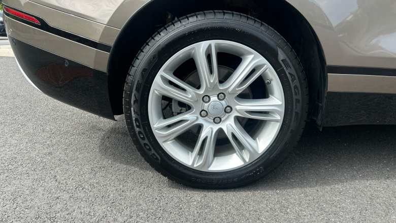 Land Rover Range Rover Velar 2.0 P250 SE 5dr Auto Petrol Estate